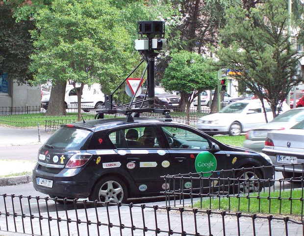 Google_Street-View_car_in_Madrid_(Spain)